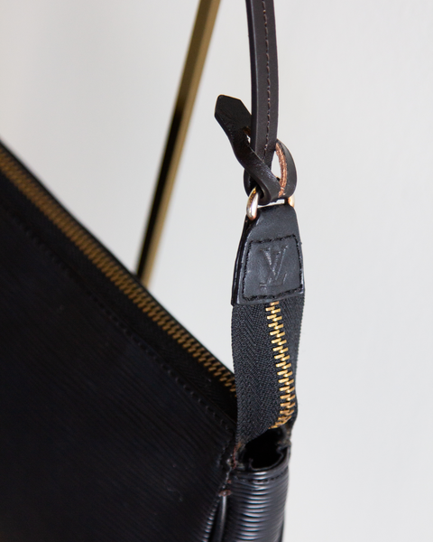 Louis Vuitton Vintage Epi Leather Pochette